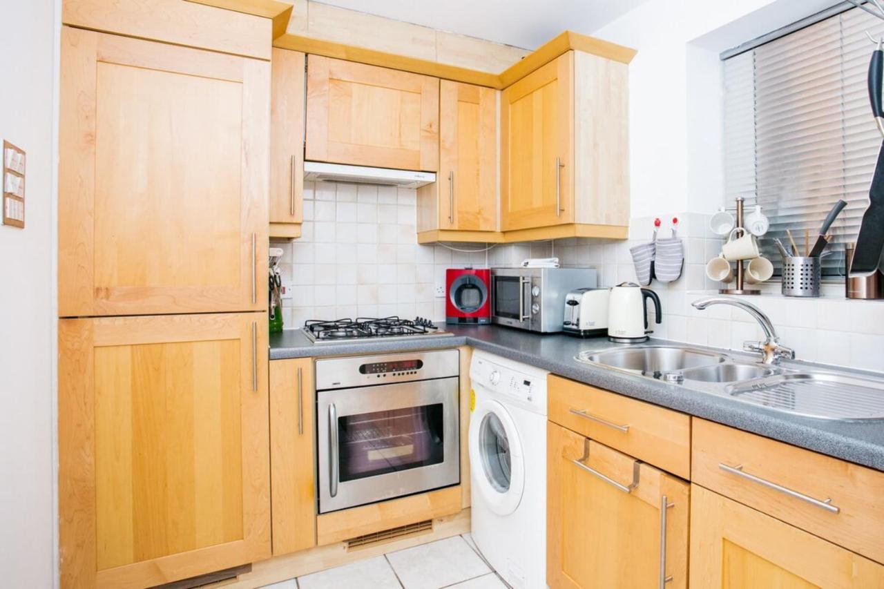 1 Bedroom Apartment On The Riverbank Near St Paul'S London Kültér fotó