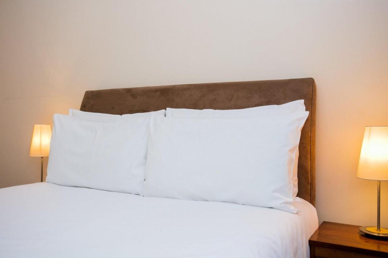 1 Bedroom Apartment On The Riverbank Near St Paul'S London Kültér fotó