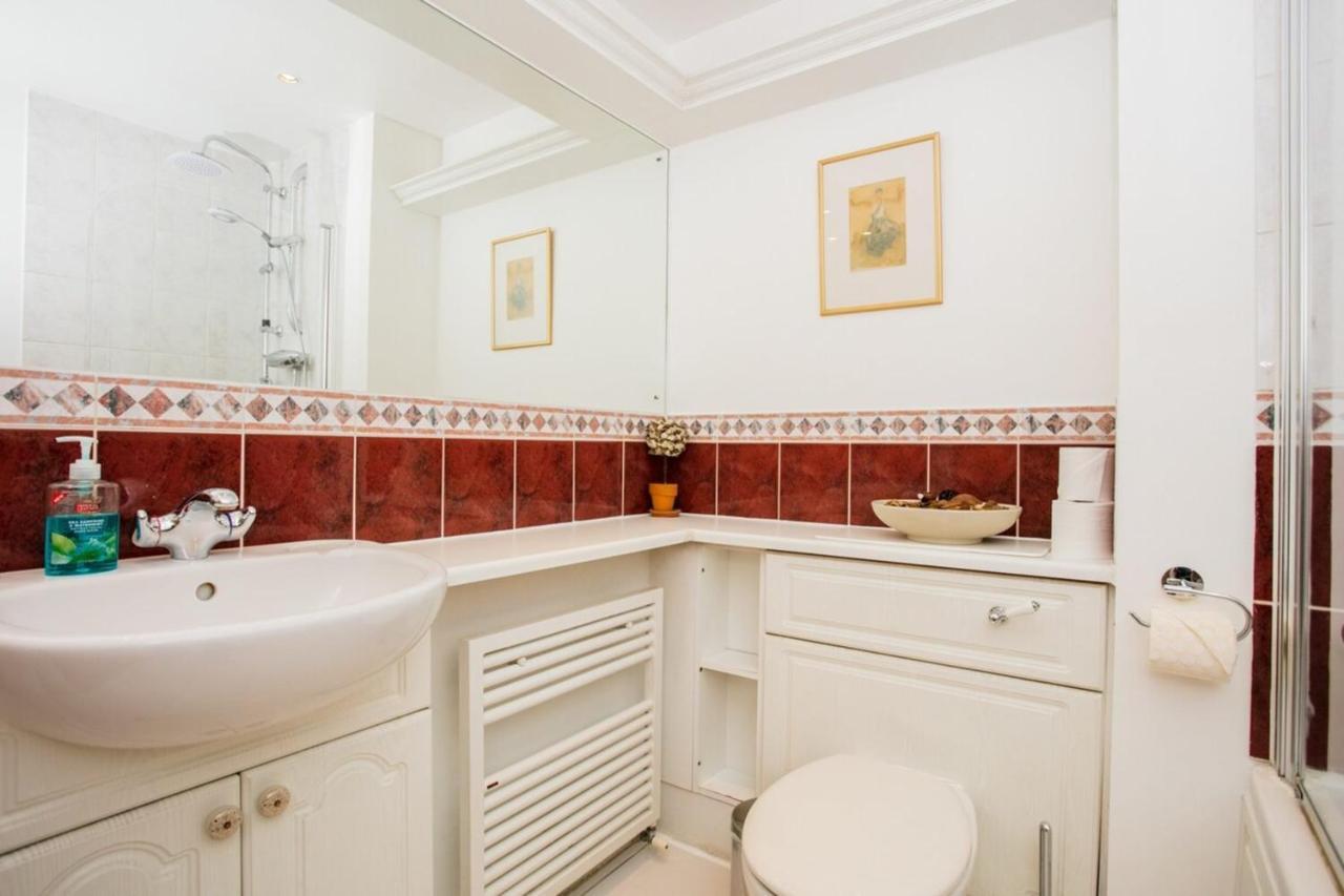 1 Bedroom Apartment On The Riverbank Near St Paul'S London Kültér fotó